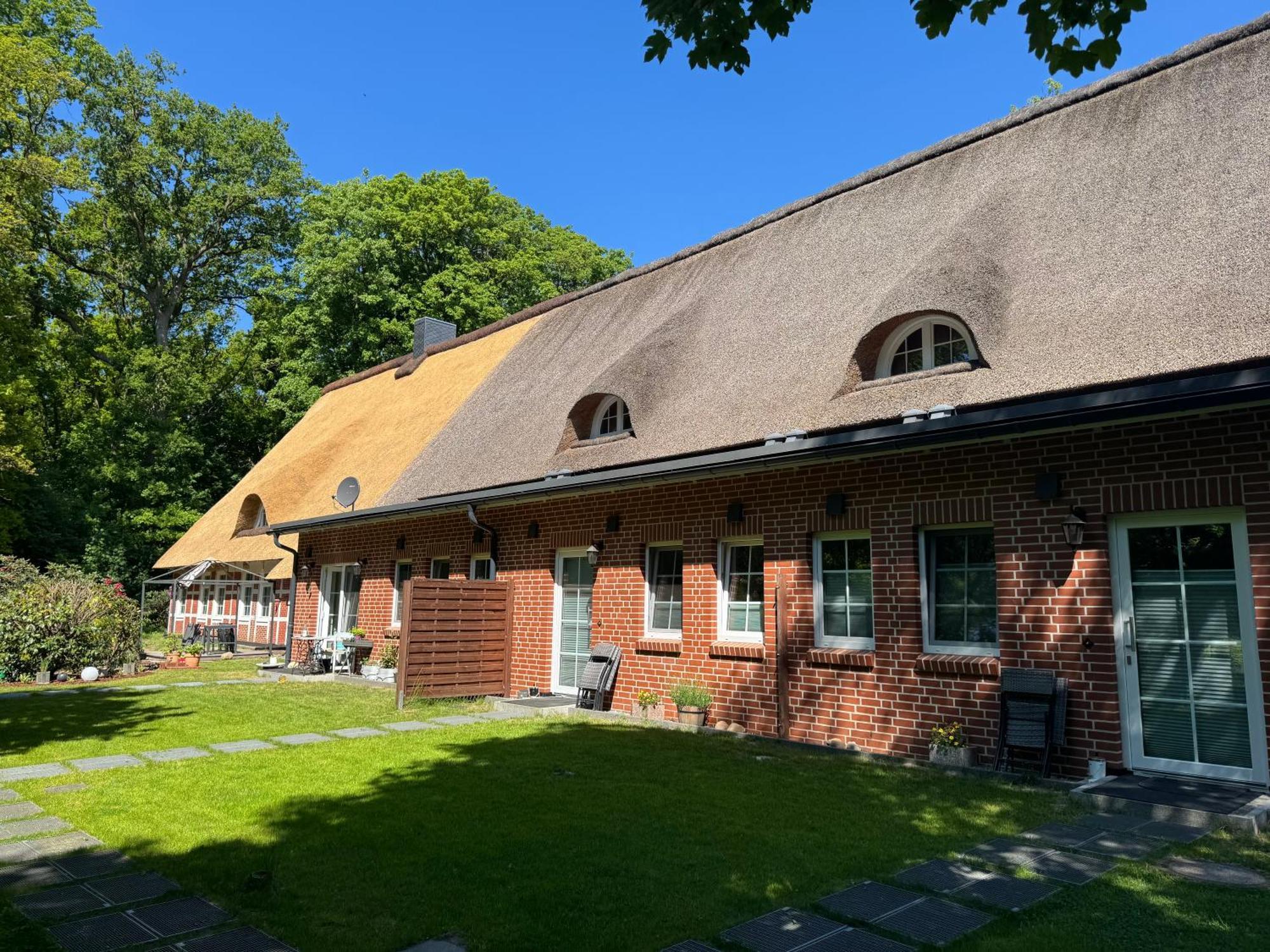 Ferienwohnungen Unter den Eichen Stade Exterior foto